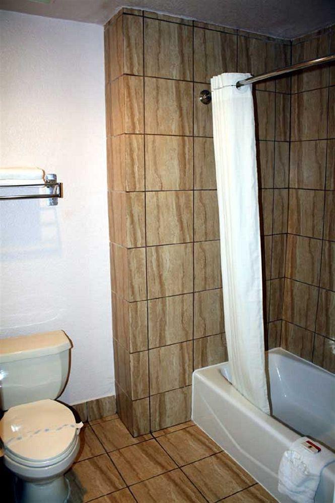 Executive Inn & Suites Sacramento Buitenkant foto