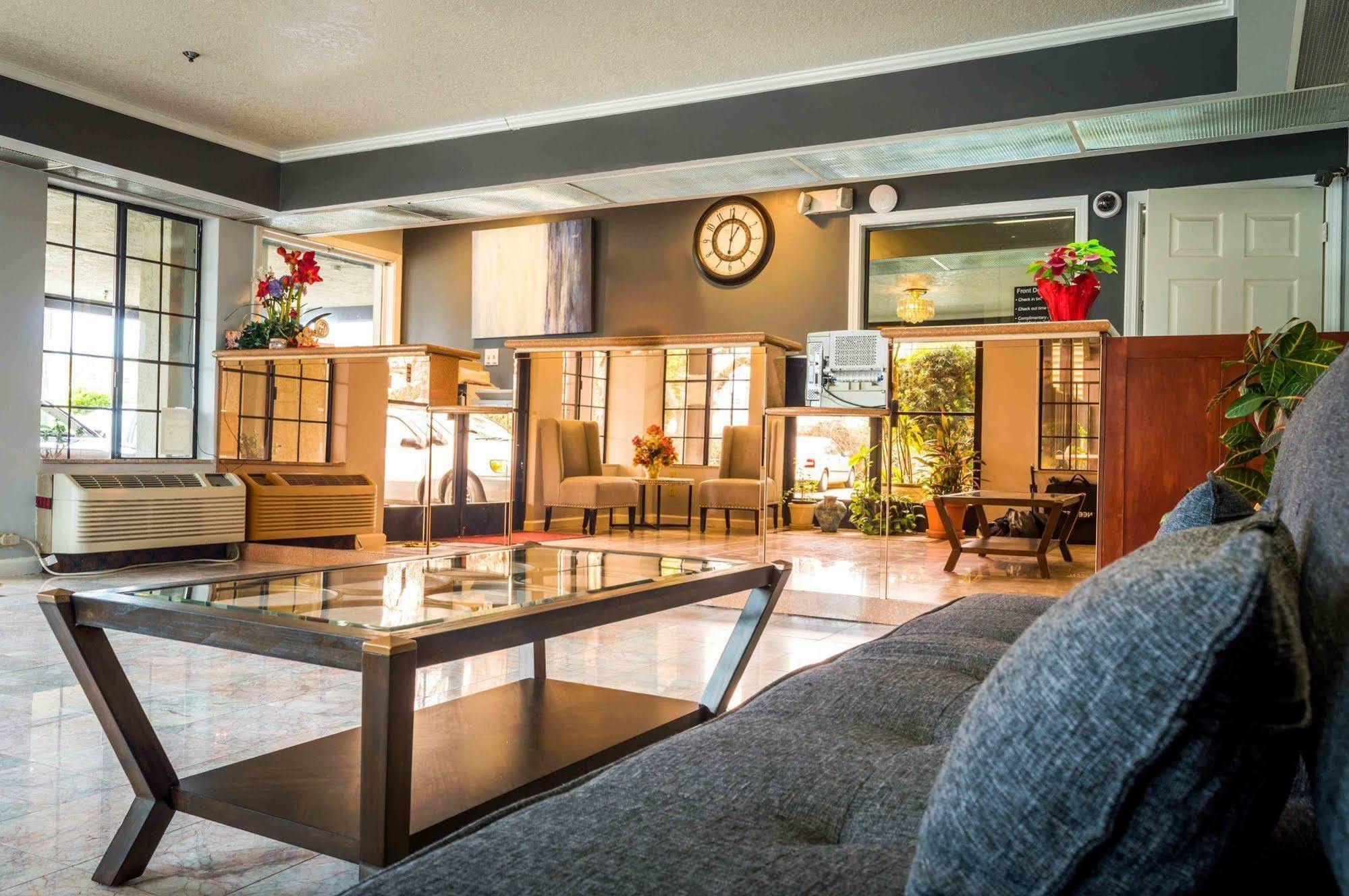 Executive Inn & Suites Sacramento Buitenkant foto